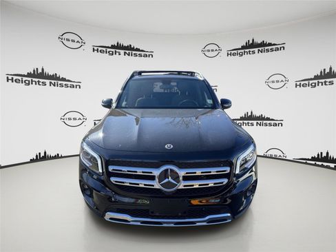 Used 2023 Mercedes-Benz GLB 250 4MATIC w/ Premium Package image 5