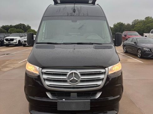 Used 2021 Mercedes-Benz Sprinter 3500 image 1