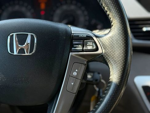 Used 2013 Honda Odyssey Touring Elite image 34