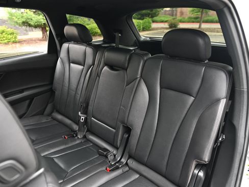 Used 2018 Audi Q7 3.0T Prestige AWD/4WD image 14