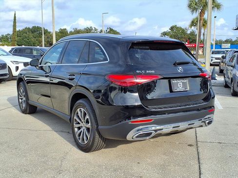 Used 2024 Mercedes-Benz GLC 300 4MATIC image 5