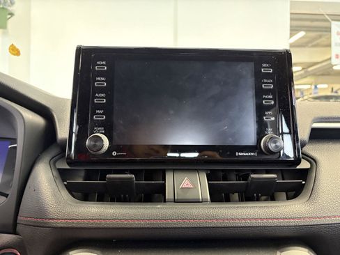 Used 2021 Toyota RAV4 SE w/ Weather & Moonroof Package image 16