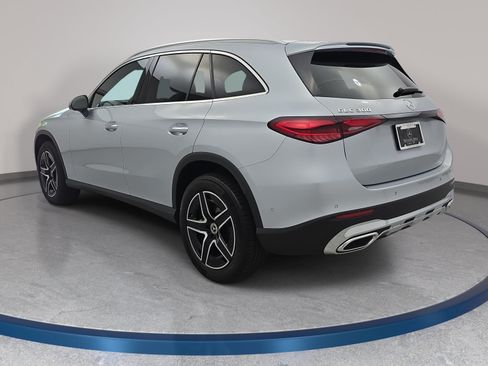 Certified 2026 Mercedes-Benz GLC 300 image 7