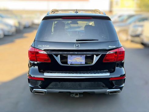 Used 2015 Mercedes-Benz GL 550 4MATIC image 9