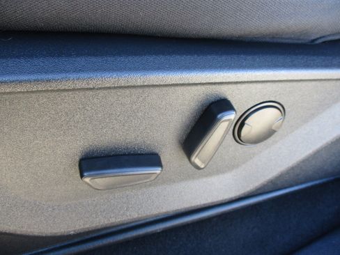 Used 2023 Ford F150 XLT w/ Equipment Group 302A High image 45