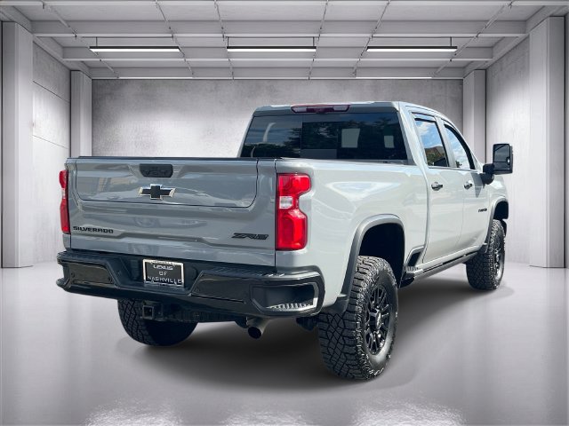 Used 2024 Chevrolet Silverado 2500 ZR2 w/ Technology Package AWD/4WD image 3