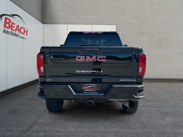 Used 2022 GMC Sierra 2500 Denali w/ Denali Black Diamond Edition AWD/4WD image 15