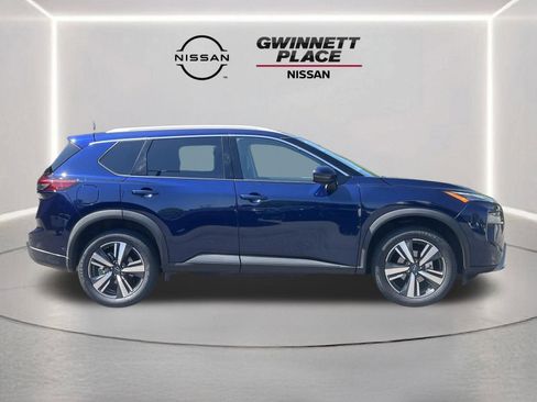 Certified 2026 Nissan Rogue SL AWD/4WD image 24