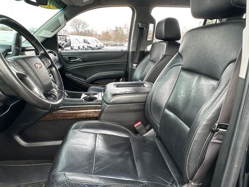 Used 2015 Chevrolet Suburban LT image 25