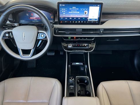 Used 2025 Lincoln Corsair Grand Touring w/ Equipment Group 301A image 13