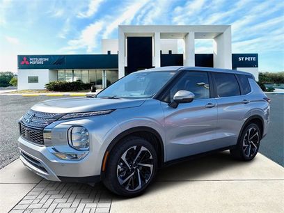 Used 2024 Mitsubishi Outlander SE