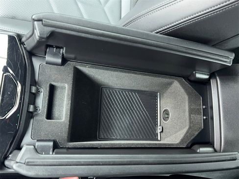 Used 2025 BMW 530i image 32