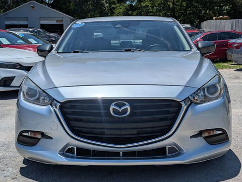 Used 2018 MAZDA MAZDA3 Touring FWD image 2