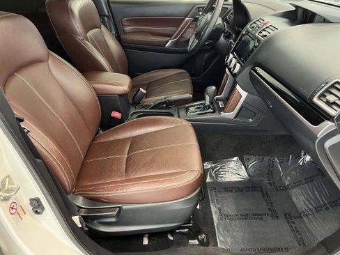 Used 2017 Subaru Forester 2.5i Touring image 14