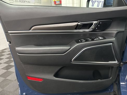 Used 2023 Kia Telluride SX Prestige X-Pro image 18