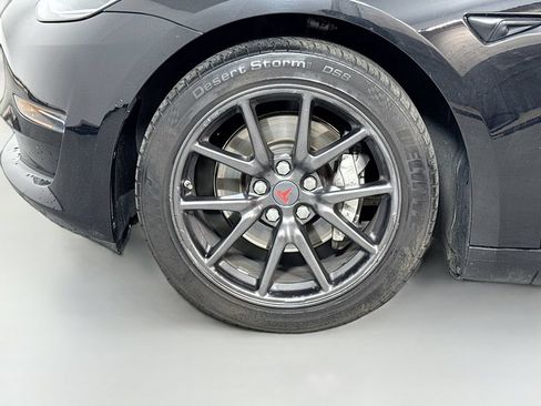 Used 2018 Tesla Model 3 Mid Range RWD image 9