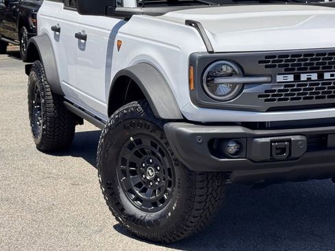New 2026 Ford Bronco Badlands AWD/4WD image 4