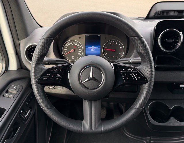 Used 2026 Mercedes-Benz Sprinter 2500 image 14
