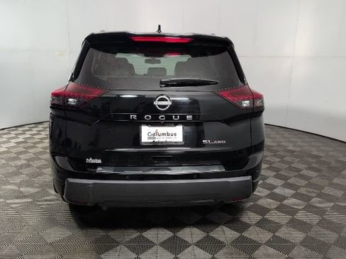 New 2025 Nissan Rogue SL image 5