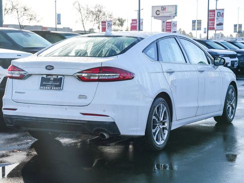 Used 2020 Ford Fusion SEL image 4