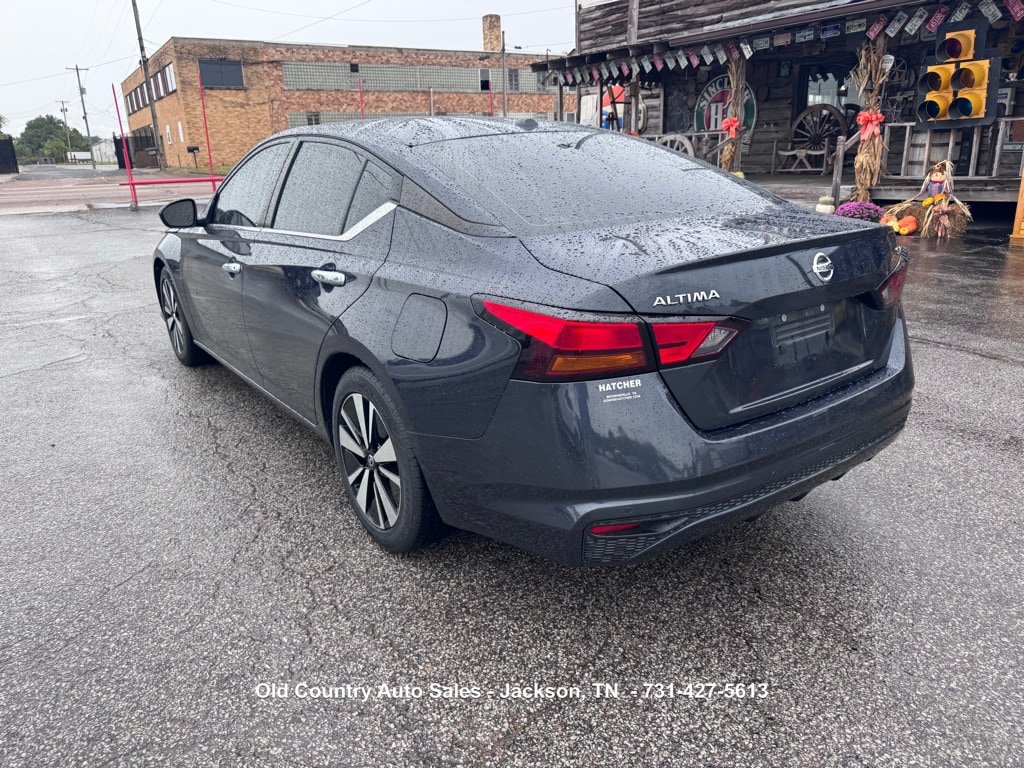 Used 2022 Nissan Altima 2.5 SV FWD image 8