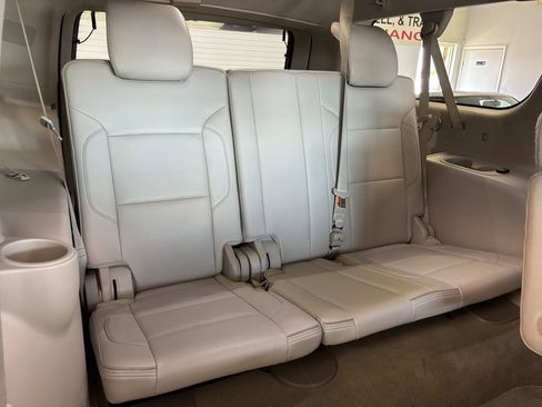 Used 2015 GMC Yukon XL Denali w/ Premium Package AWD/4WD image 26
