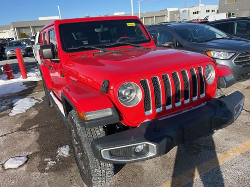 Used 2018 Jeep Wrangler Unlimited Sahara w/ Uconnect 4C Nav & Sound Group image 20