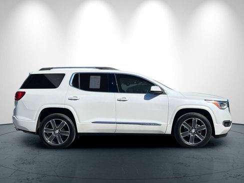 Used 2017 GMC Acadia Denali w/ Technology Package AWD/4WD image 3