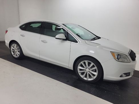 Used 2014 Buick Verano FWD image 11