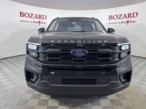 New 2025 Ford Expedition Max Active image 2