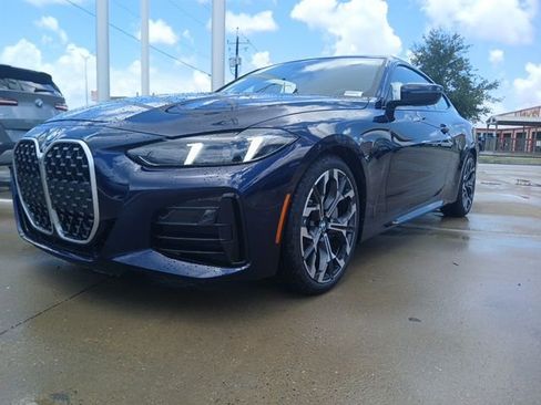 New 2026 BMW 430i Coupe w/ M Sport Package image 3