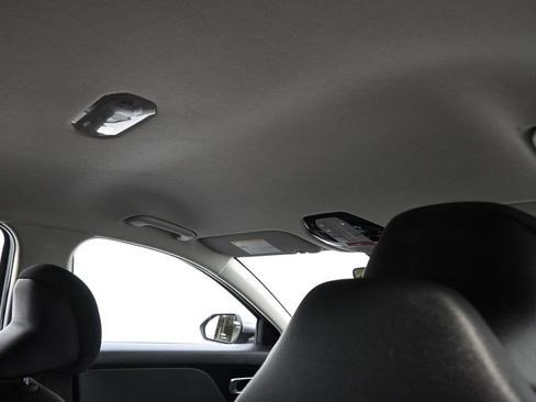 Used 2025 Kia K4 FWD image 17