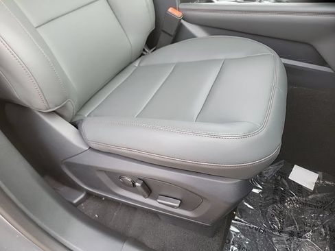 New 2025 Ford Explorer Active w/ Active Comfort Package AWD/4WD image 29