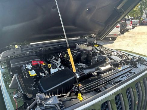 Used 2022 Jeep Gladiator Mojave w/ Trailer Tow Package AWD/4WD image 27
