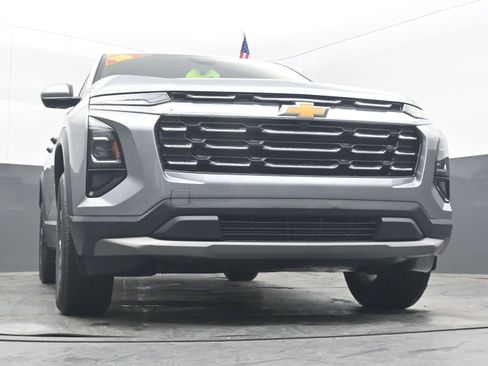 Used 2025 Chevrolet Equinox LT FWD image 25