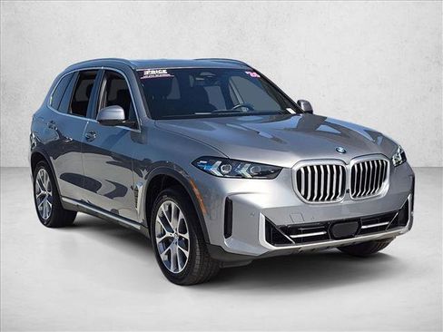 Used 2026 BMW X5 sDrive40i w/ Premium Package RWD image 3
