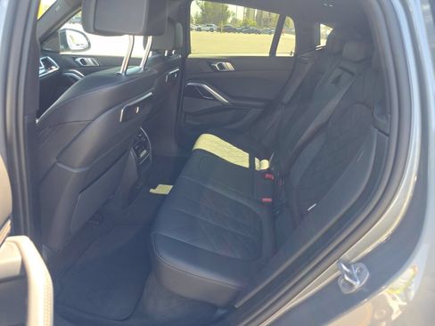 Used 2025 BMW X6 xDrive40i AWD/4WD image 6