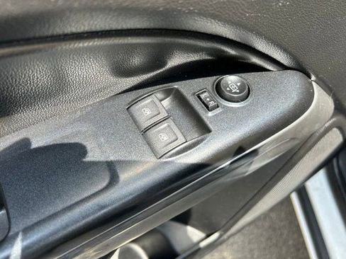 Used 2021 Chevrolet Colorado LT w/ Fleet Safety Package AWD/4WD image 12