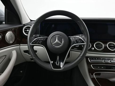 Used 2021 Mercedes-Benz E 350 4MATIC Sedan image 12