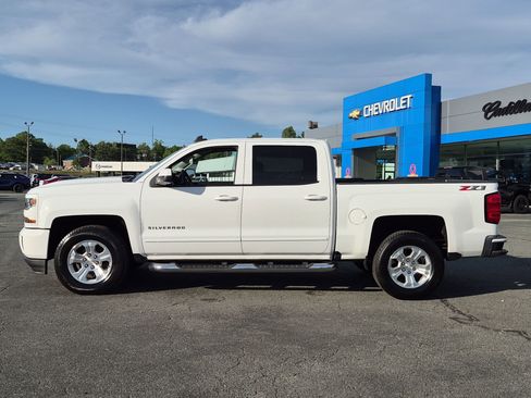 Used 2018 Chevrolet Silverado 1500 LT w/ All Star Edition AWD/4WD image 2
