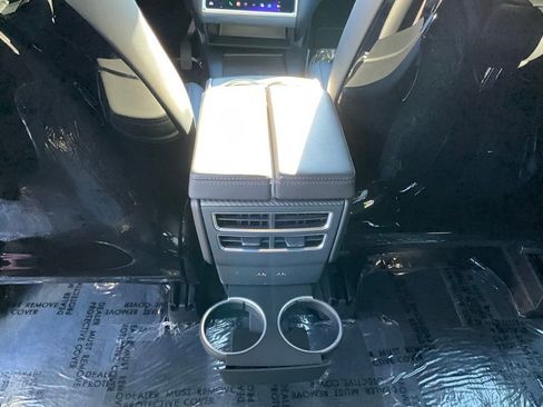 Used 2016 Tesla Model X 90D image 38