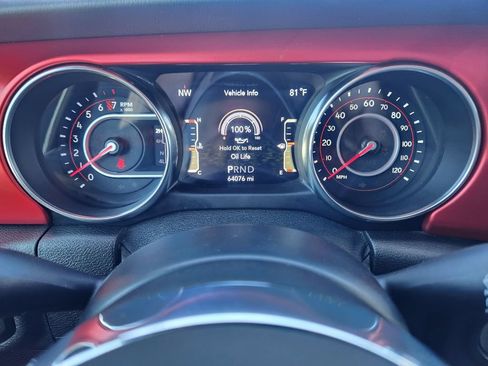 Used 2021 Jeep Wrangler Unlimited Rubicon w/ Xtreme Recon 35" Tire Package AWD/4WD image 15