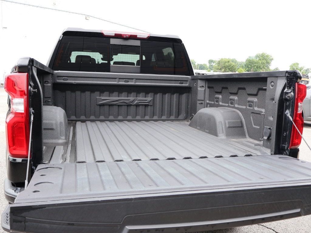 Used 2023 Chevrolet Silverado 1500 ZR2 w/ Technology Package AWD/4WD image 15