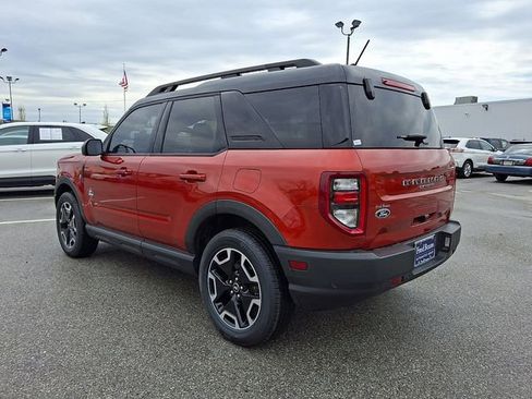 Certified 2022 Ford Bronco Sport Outer Banks w/ Tech Package AWD/4WD image 9