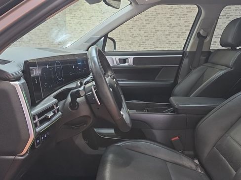 Used 2024 Hyundai Santa Fe Limited FWD image 24
