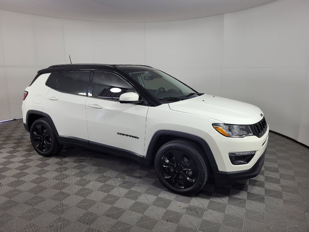 Used 2018 Jeep Compass Latitude w/ Popular Equipment Group FWD image 11