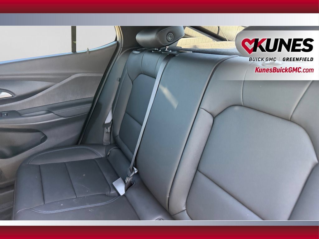 New 2026 Buick Envista Sport Touring w/ Convenience I Package FWD image 31