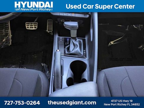 Certified 2025 Hyundai Elantra Sport FWD image 19