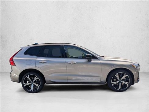 Used 2023 Volvo XC60 T8 Ultimate AWD/4WD image 4