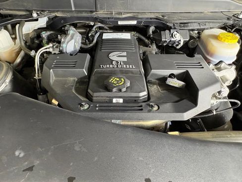 Used 2022 RAM 3500 Big Horn w/ Night Edition AWD/4WD image 40